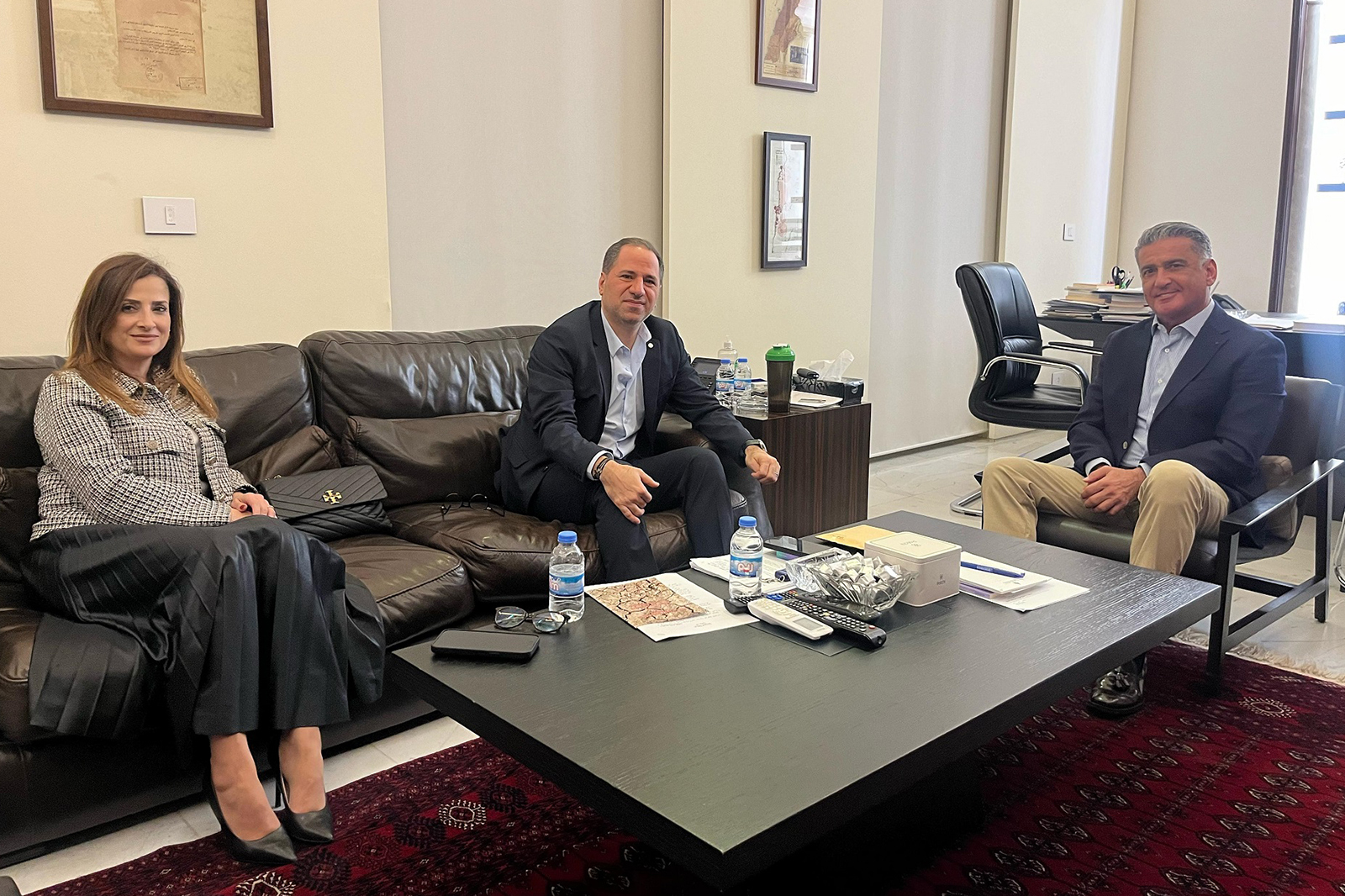 المستجدات الوطنية وما يجري في الشمال من أحداث أمنية بين رئيس الكتائب والأحدب