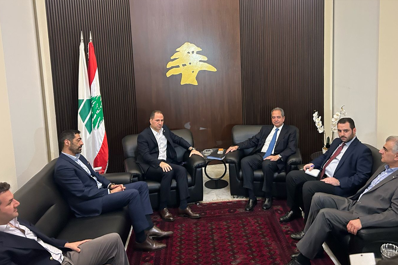 لقاء مع الوزير الصدّي